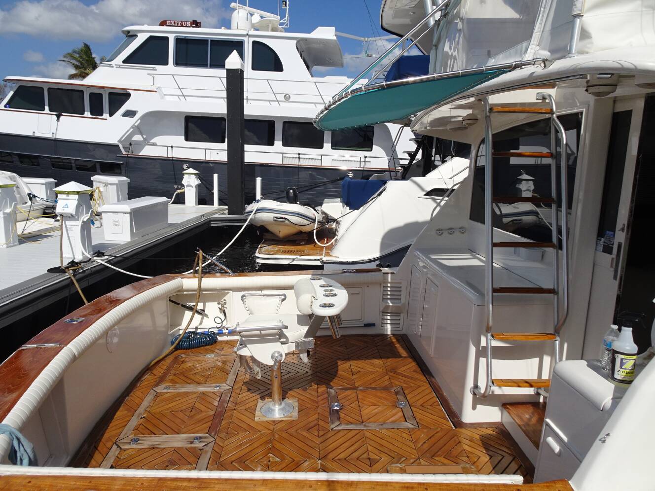 A photo of this 1991 Ocean Yachts 48 SUPER SPORT