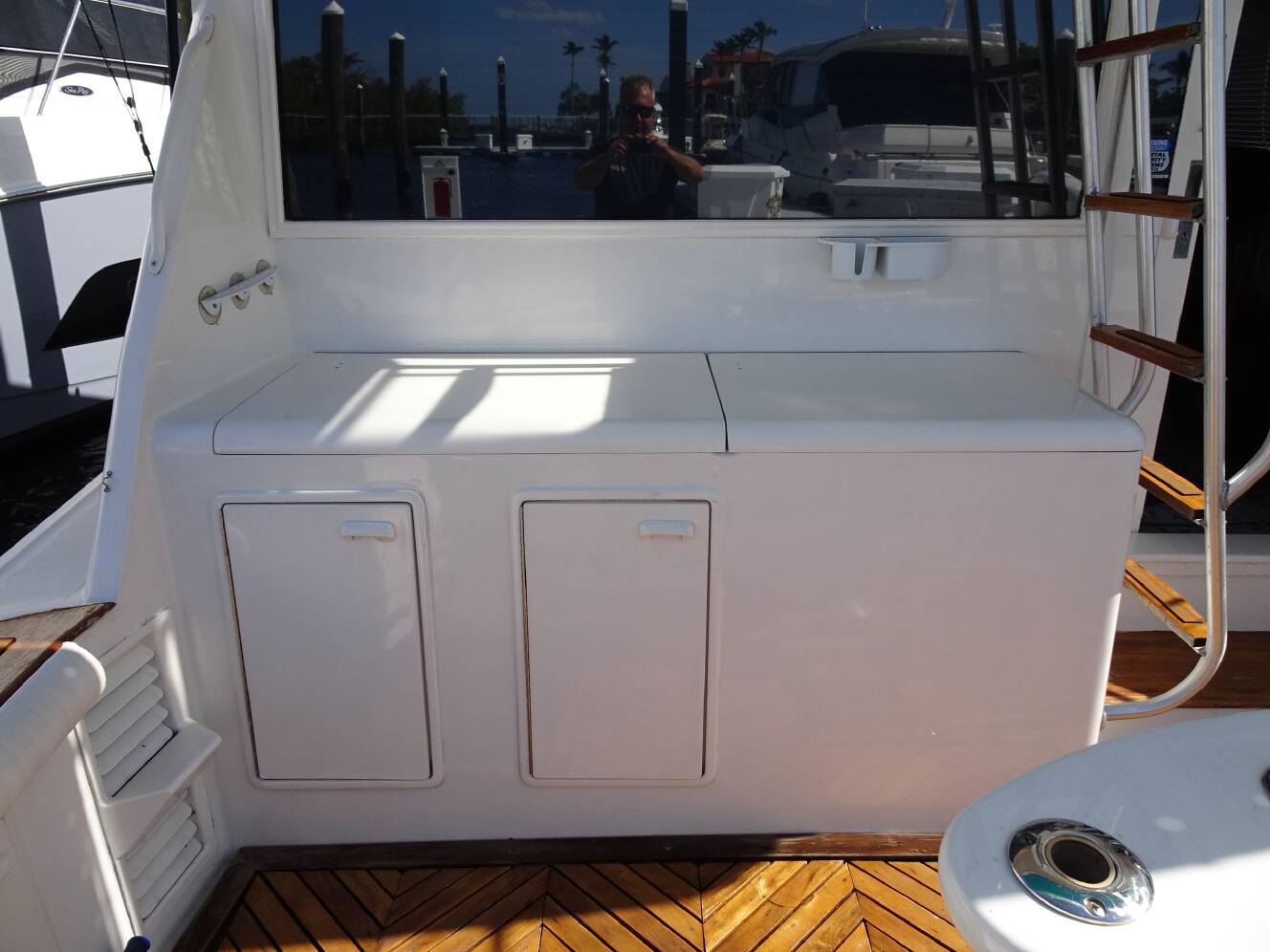 A photo of this 1991 Ocean Yachts 48 SUPER SPORT