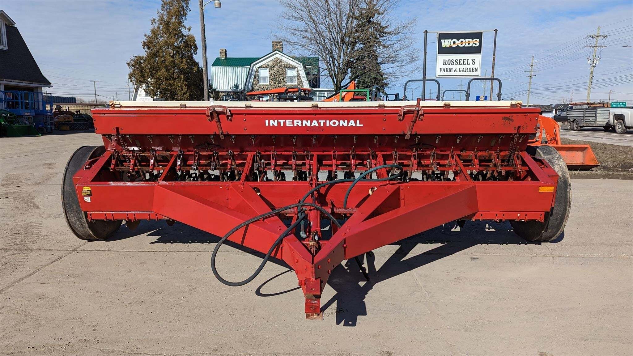 INTERNATIONAL Agriculture Equipment