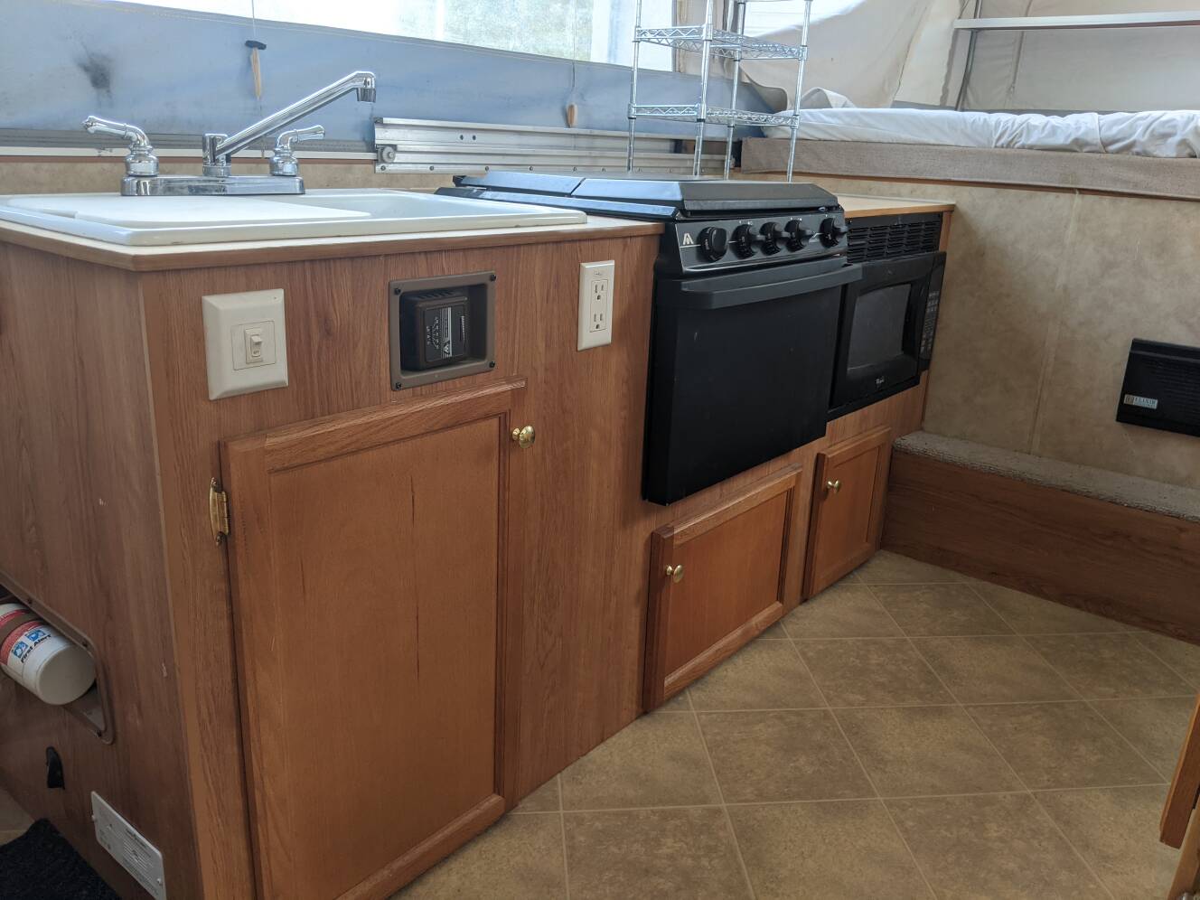 A photo of this 2006 Jayco SELECT 12 HW