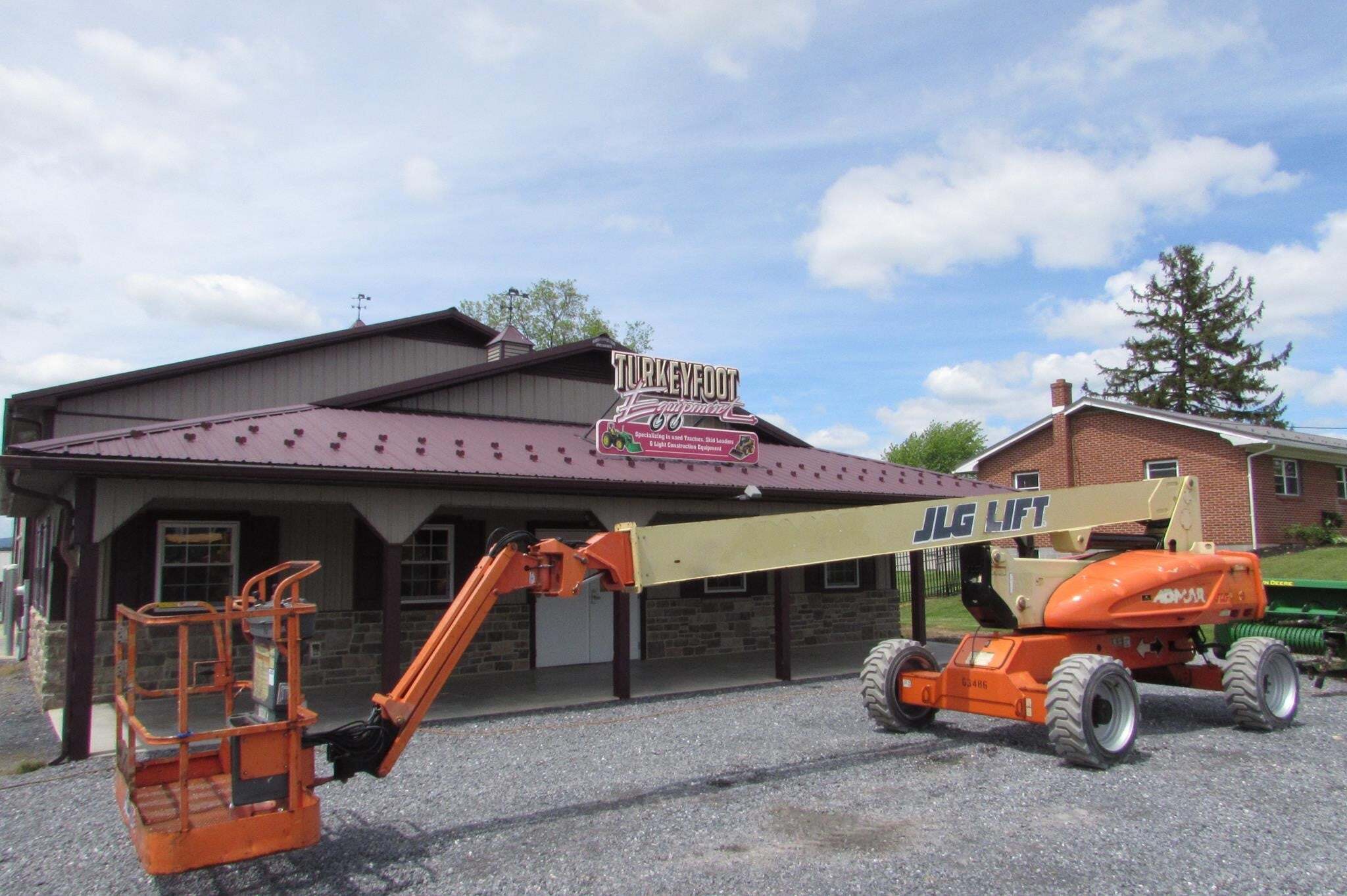 2012 JLG E600JP Articulated Boom Lift