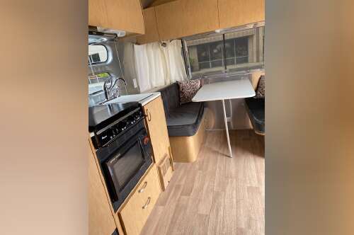 2011 Airstream BAMBI 19 in monterey CA