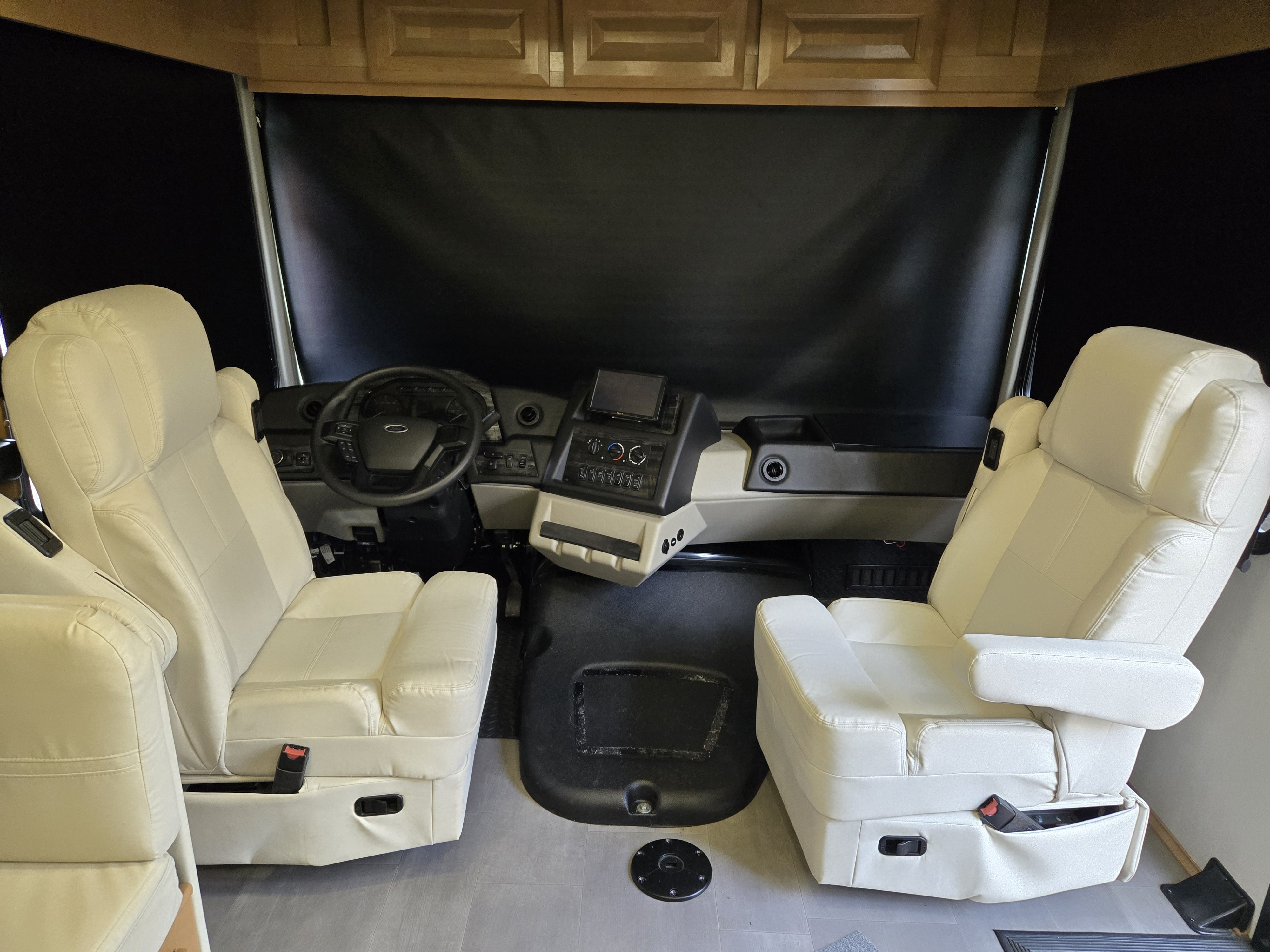 2023 Forest River GEORGETOWN 7 SERIES GT7 36D7 in alton bay NH