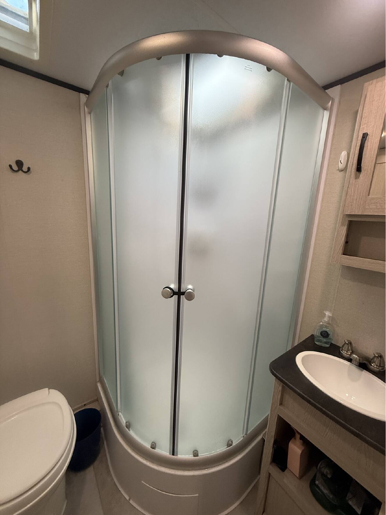 A photo of this 2021 Coachmen APEX ULTRA-LITE 251RBK