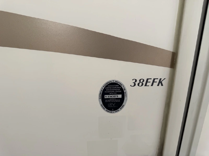 2020 FOREST RIVER CEDAR CREEK CHAMPAGNE 38EFK