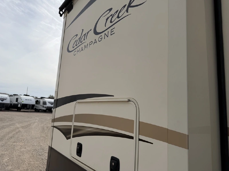 2020 FOREST RIVER CEDAR CREEK CHAMPAGNE 38EFK