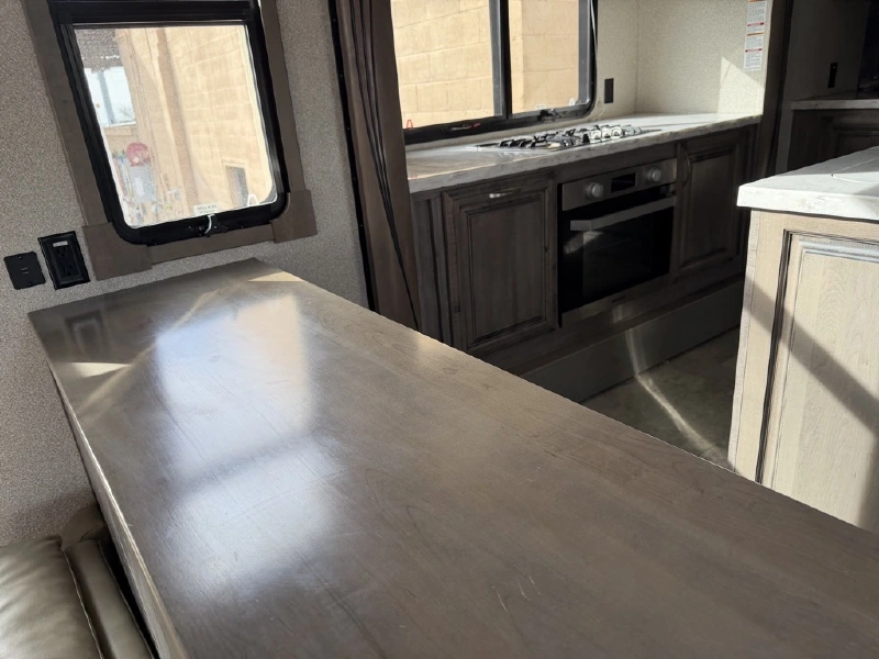 2020 FOREST RIVER CEDAR CREEK CHAMPAGNE 38EFK