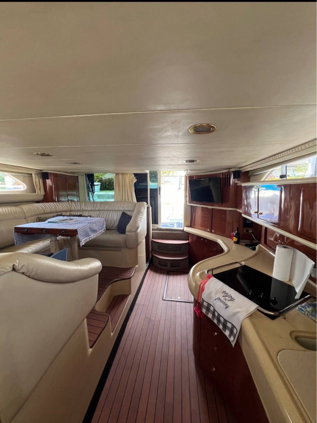 A photo of this 2000 Sea Ray 450 EXPRESS BRIDGE
