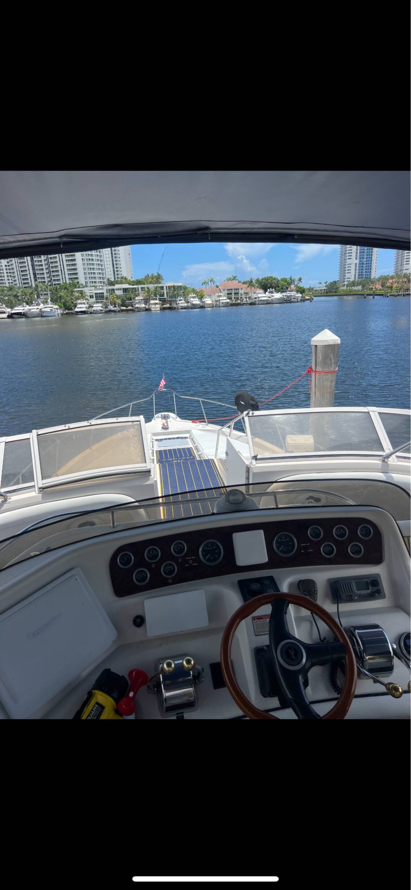 A photo of this 2000 Sea Ray 450 EXPRESS BRIDGE