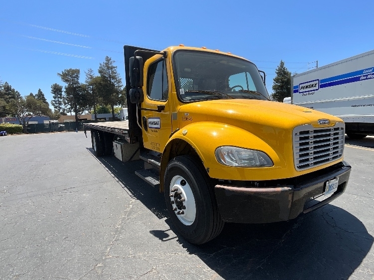 2020 FREIGHTLINER BUSINESS CLASS M2 106 in San Leandro, CA