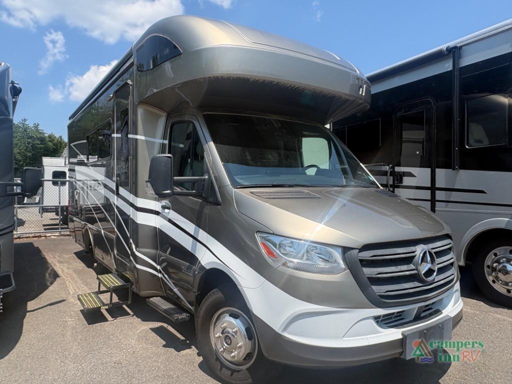 2020 Winnebago Navion 24D in merrimack NH