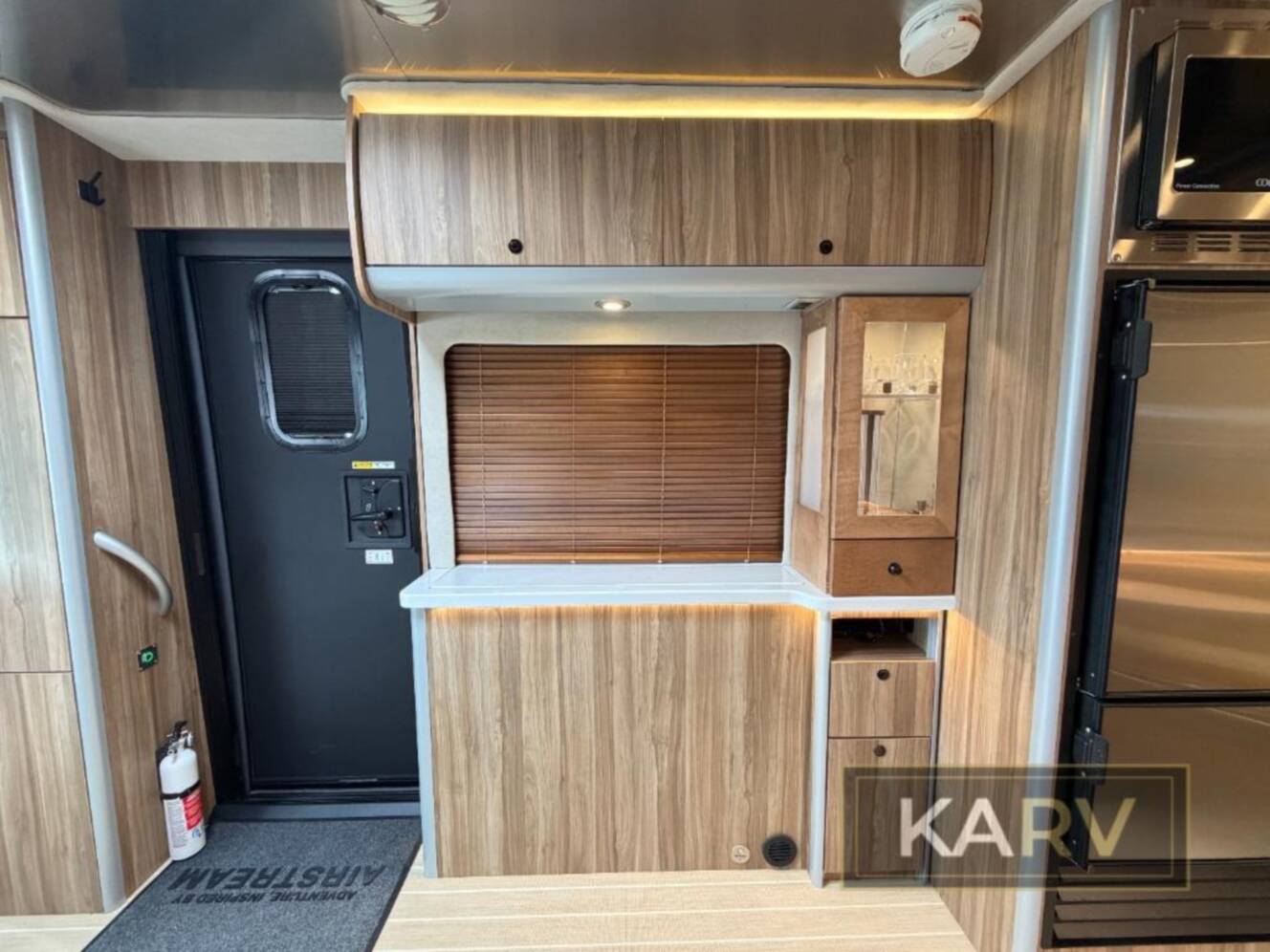 A photo of this 2025 Airstream Atlas Murphy Suite Tommy Bahama E1 PKG