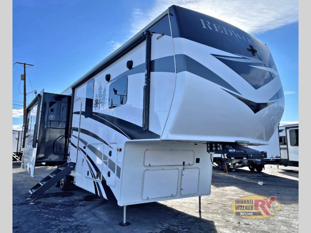 2022 Redwood Rv Redwood 3401RL in las vegas NV