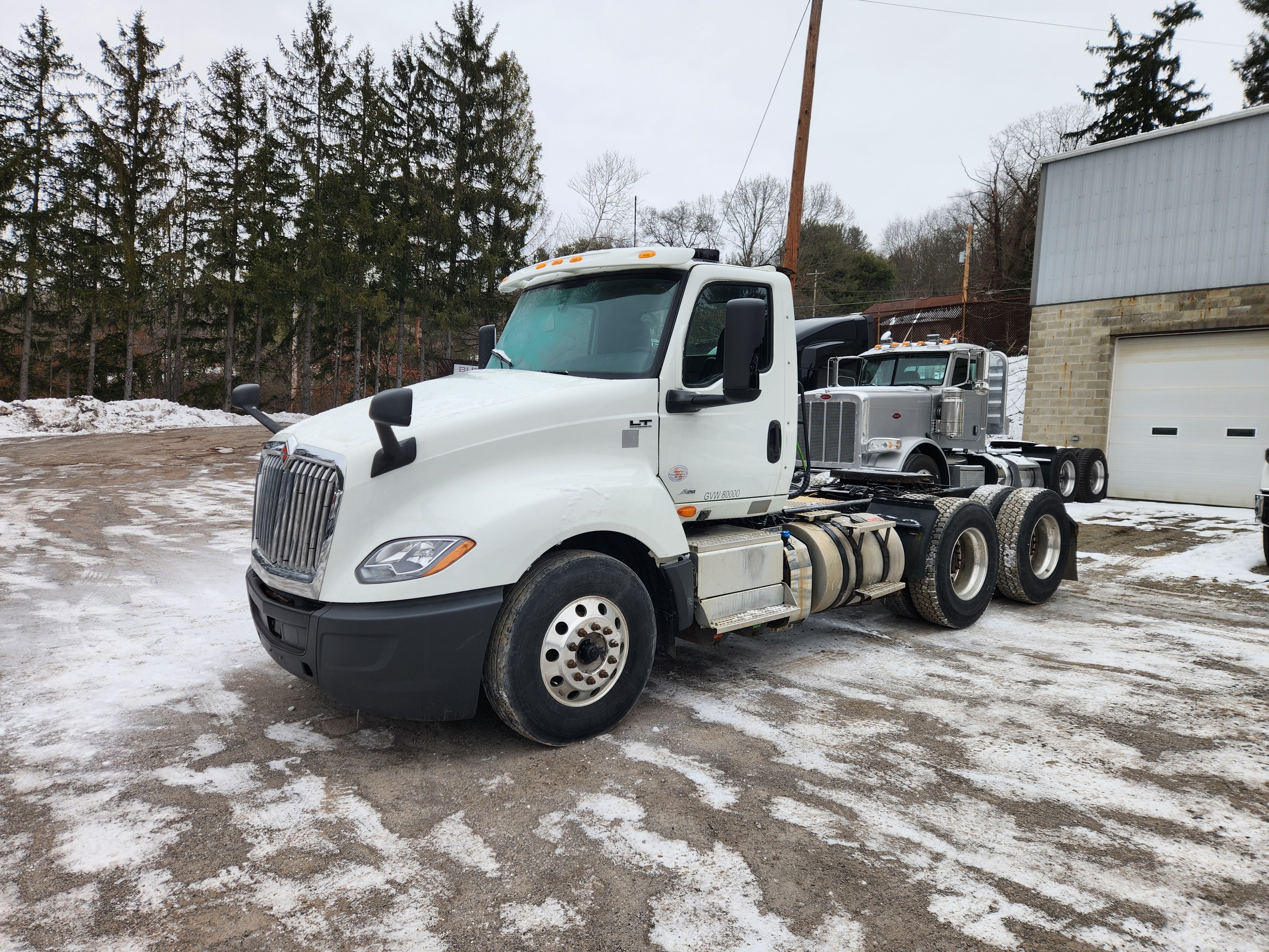 2019 INTERNATIONAL LT in Butler, PA