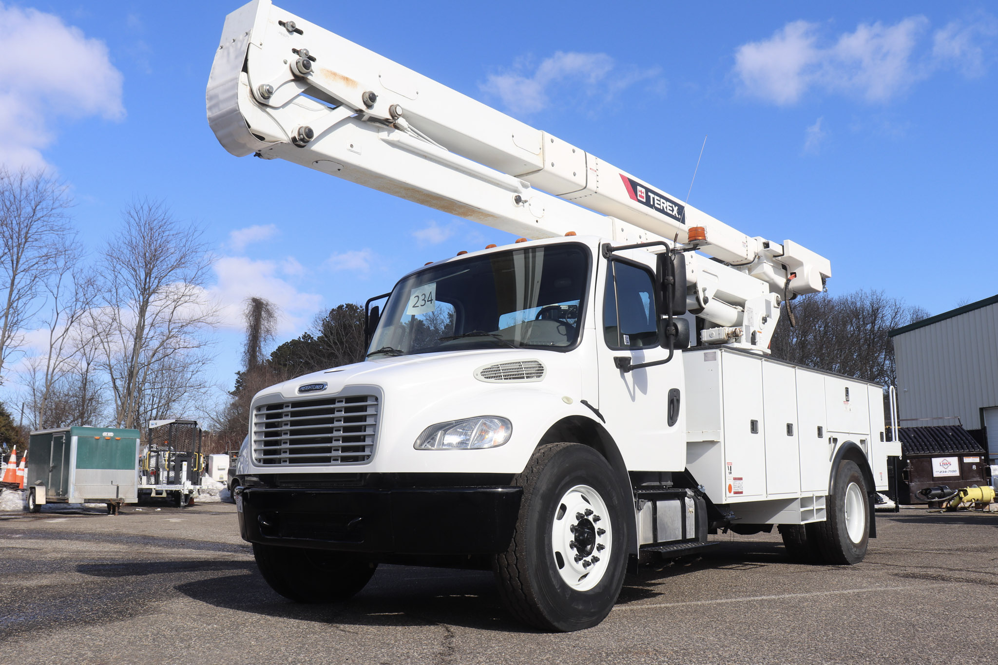 2019 FREIGHTLINER BUSINESS CLASS M2 106 in Yaphank, NY