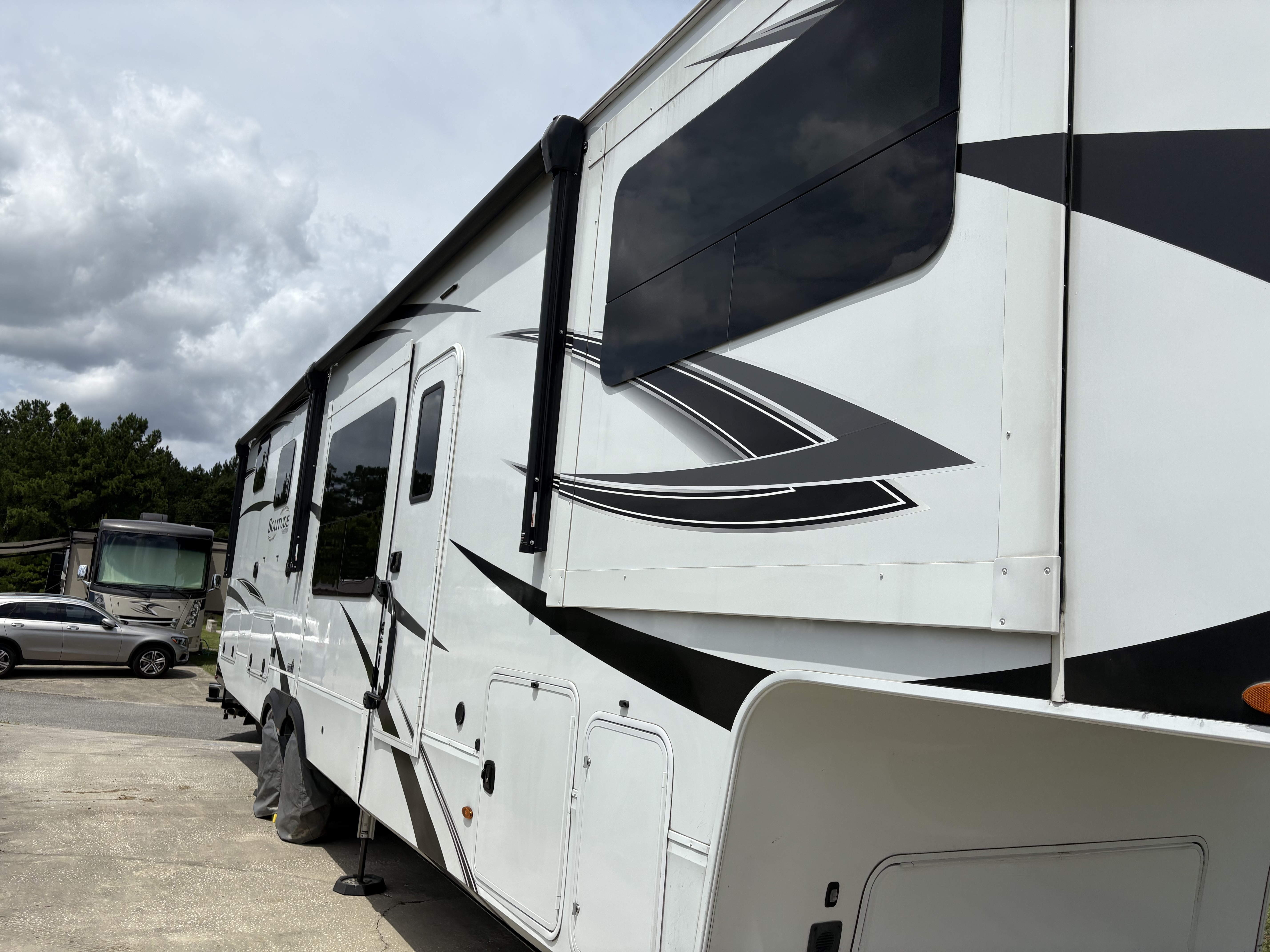 2023 Grand Design SOLITUDE 380FL in pinehurst NC