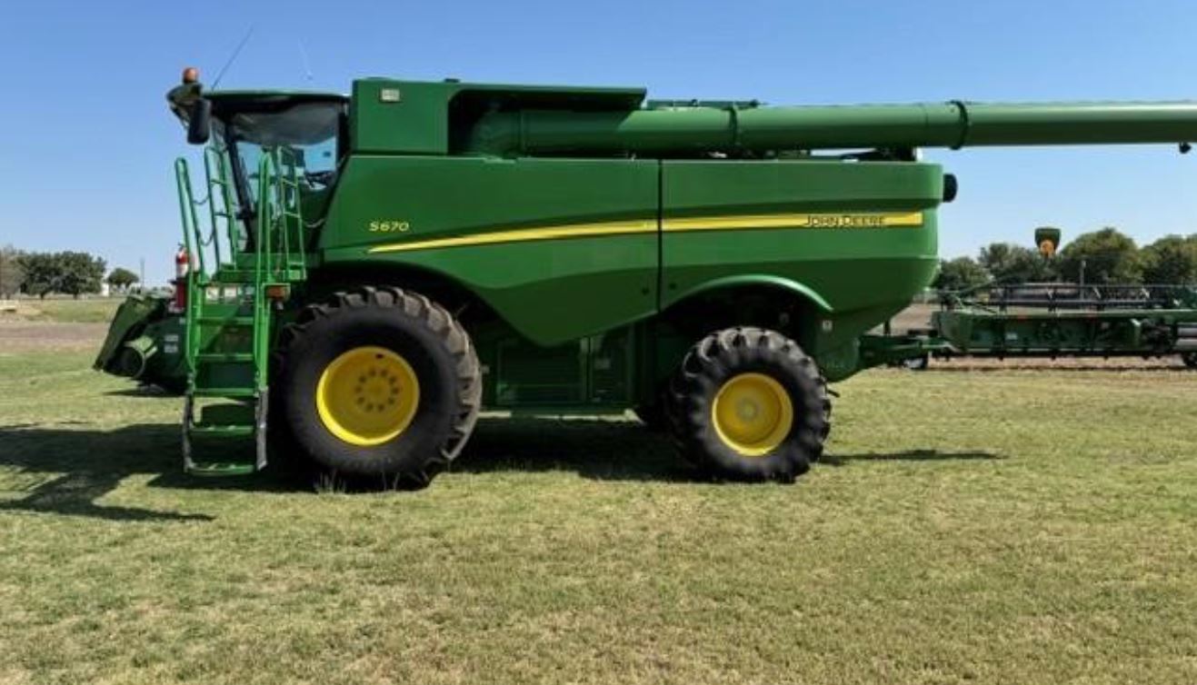 2017 JOHN DEERE S670 in Mooreland, OK