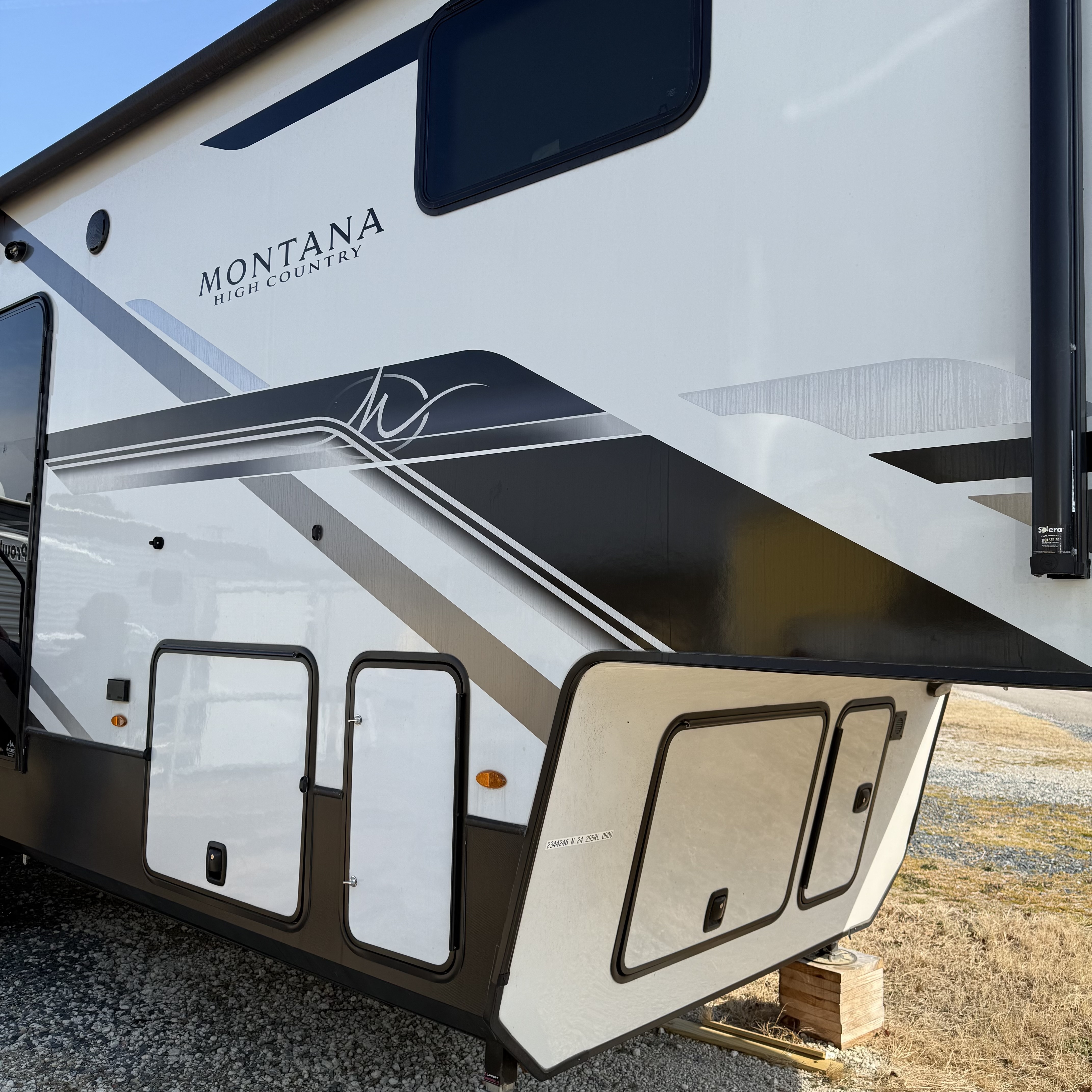 2024 Keystone MONTANA HIGH COUNTRY 295RL in virginia beach VA
