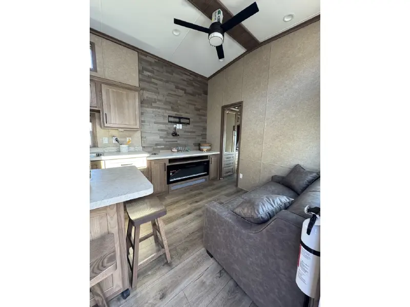 2026 KROPF LAKESIDE 8180WD