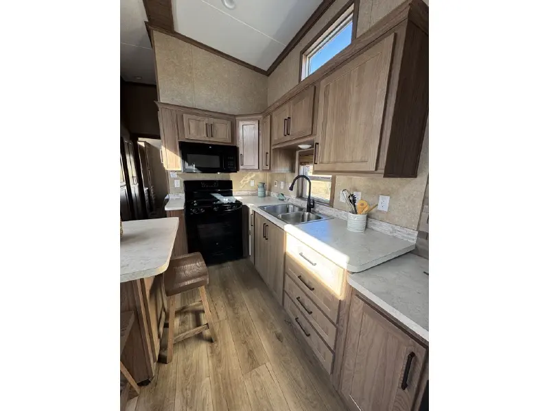 2026 KROPF LAKESIDE 8180WD