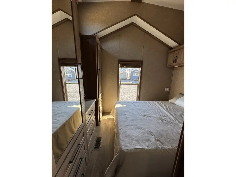 2026 KROPF LAKESIDE 8180WD