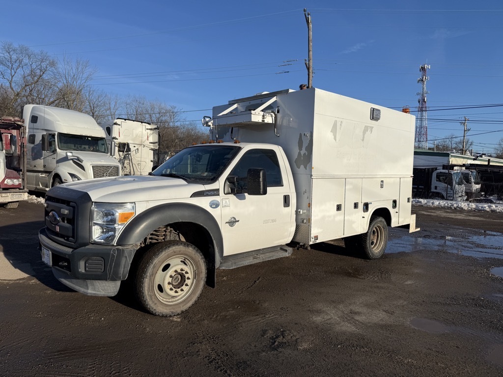 2013 FORD f550 enclosed utility service truck in West Chester, PA