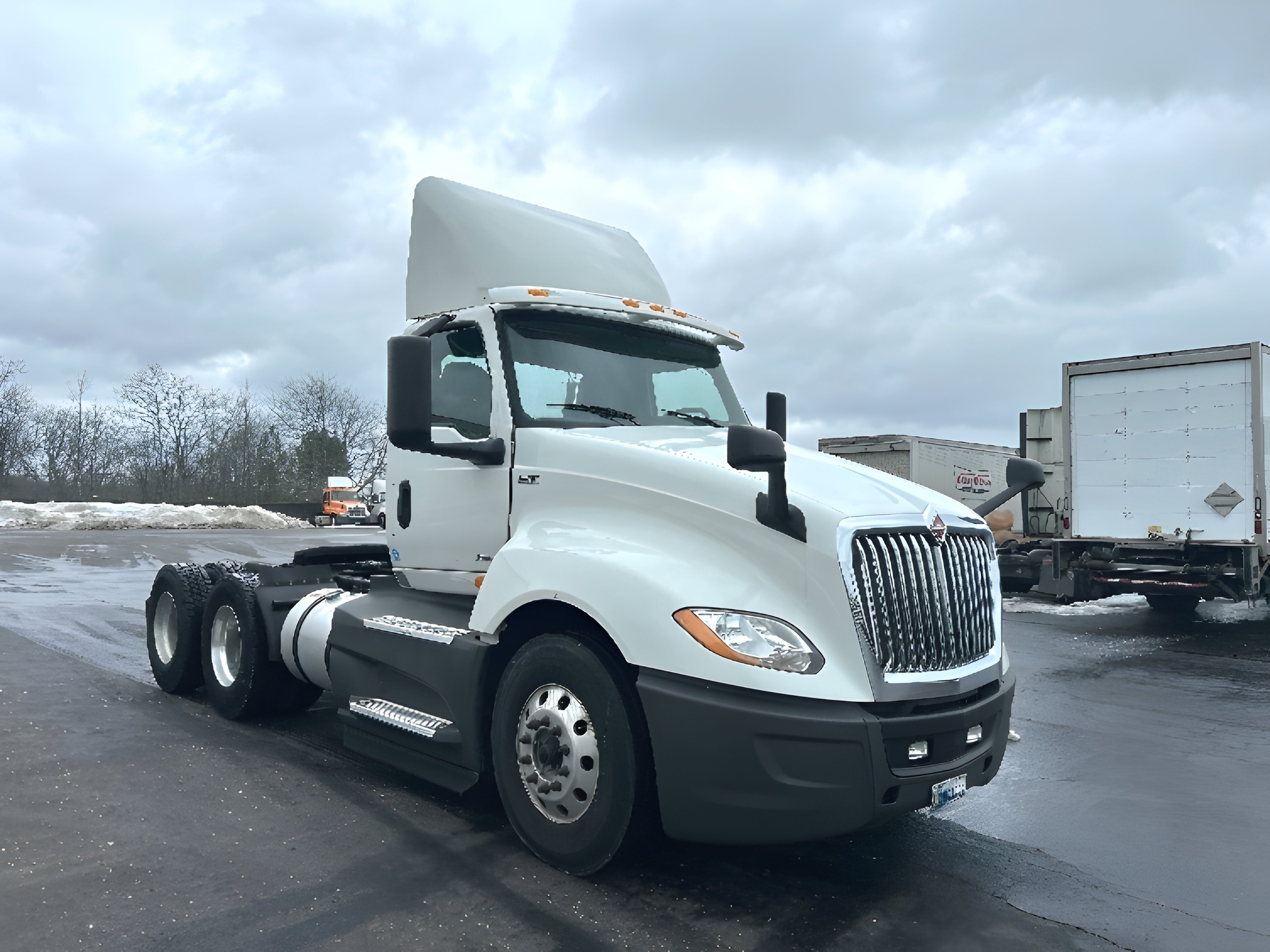 2020 INTERNATIONAL LT625 in Akron, OH