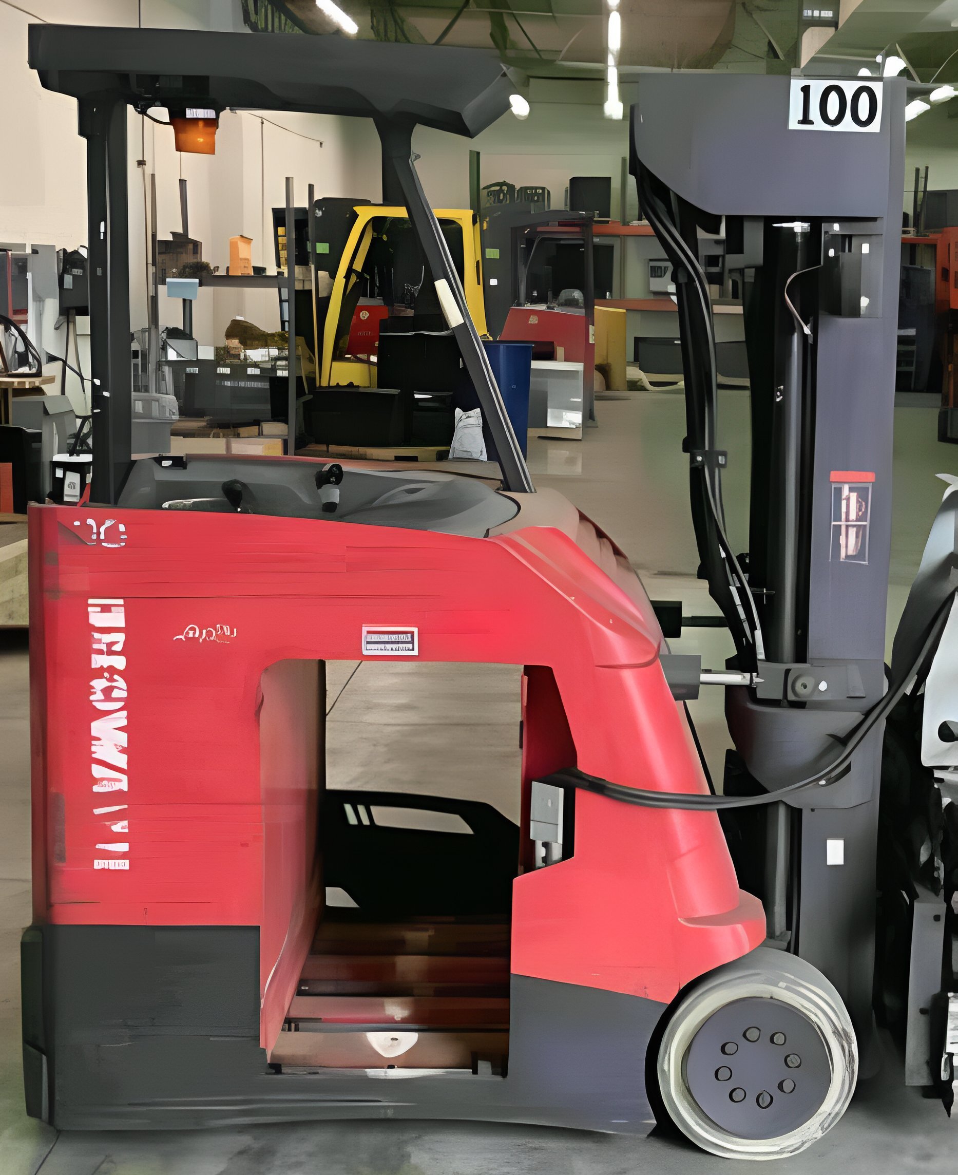2017 Raymond Corporation 425-C35QM in Bristol, PA