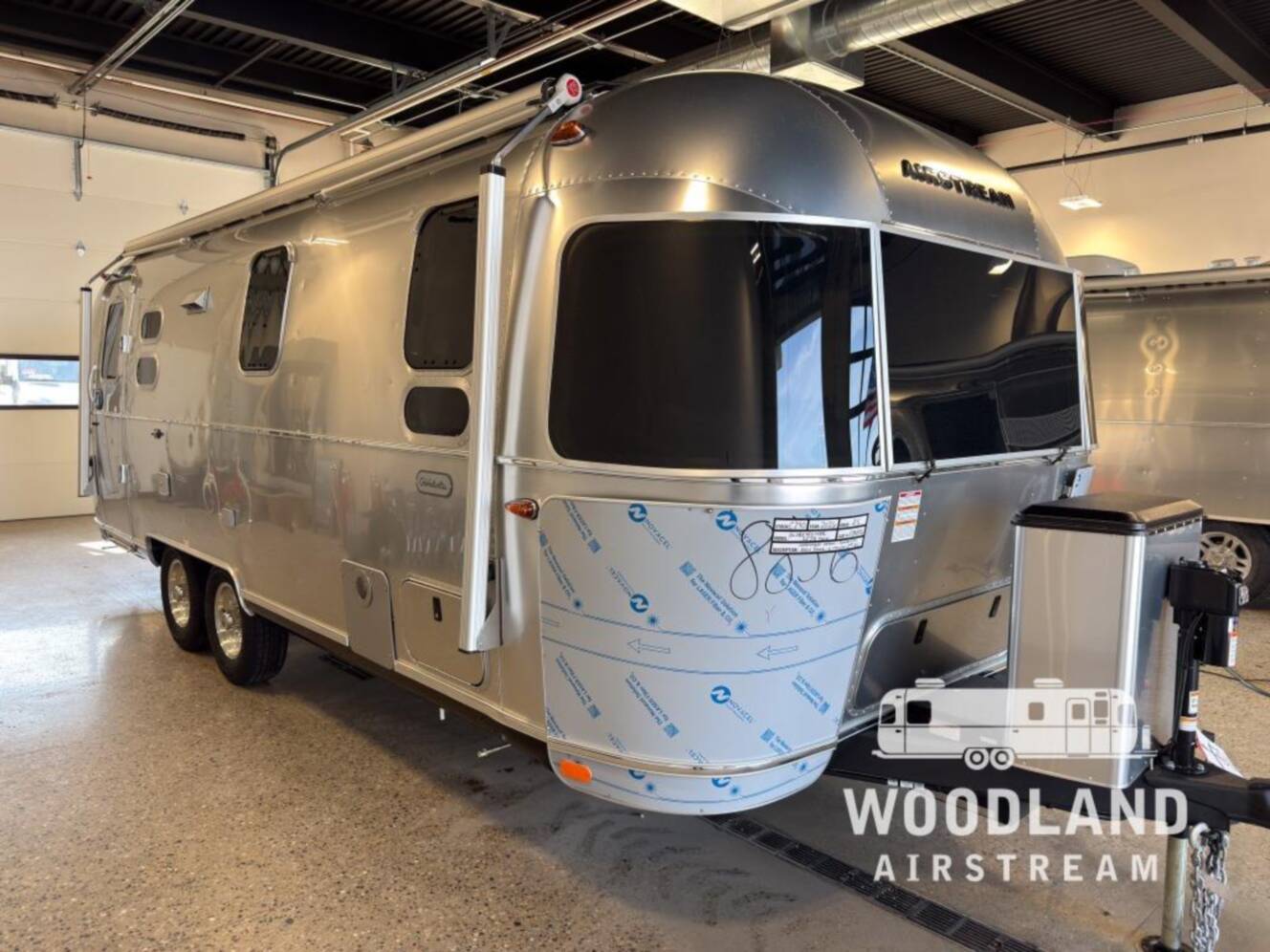 A photo of this 2026 Airstream Globetrotter 25FB Twin