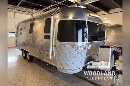 2026 Airstream Globetrotter 25FB Twin in clarkston MI