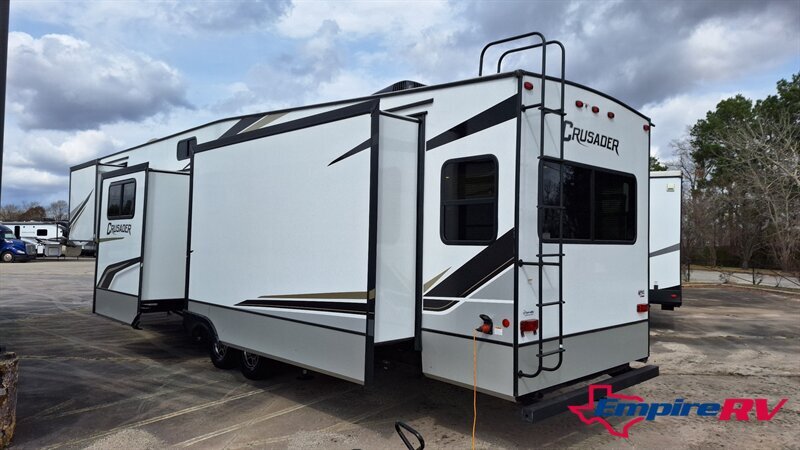 2022 Forest River Crusader 382MBH in liberty TX