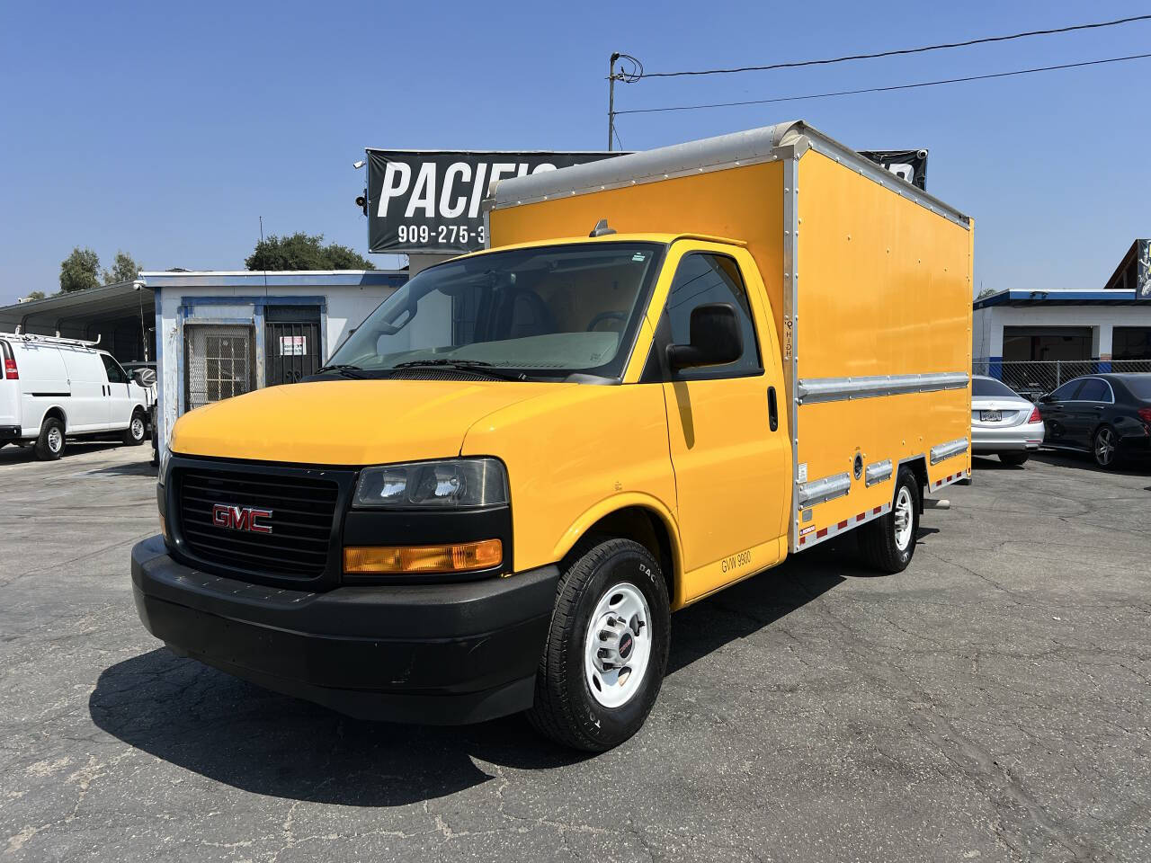 2018 GMC SAVANA CUTAWAY in Fontana, CA