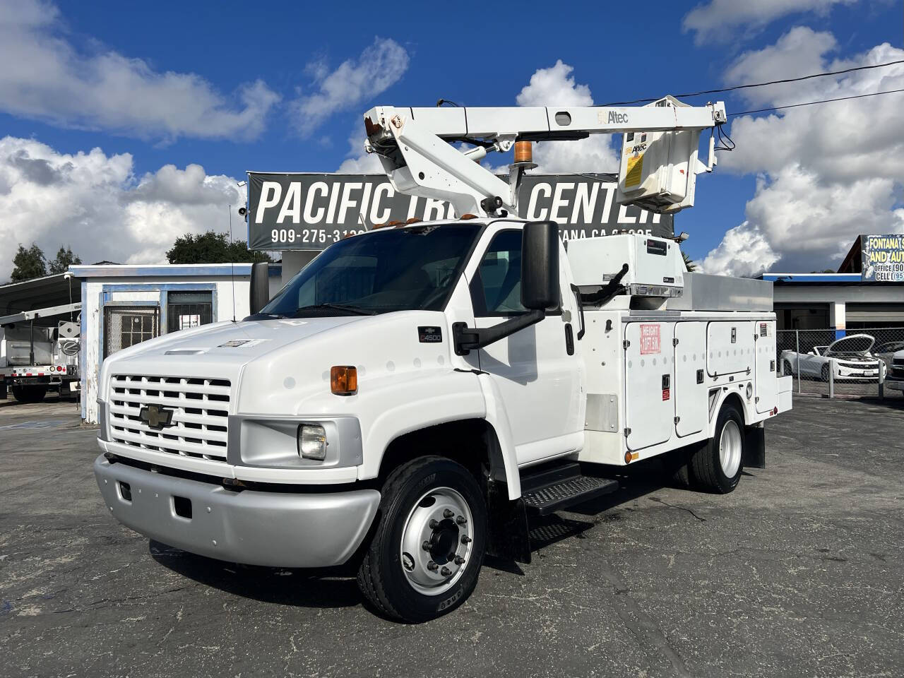 2005 CHEVROLET KODIAK C4500 in Fontana, CA