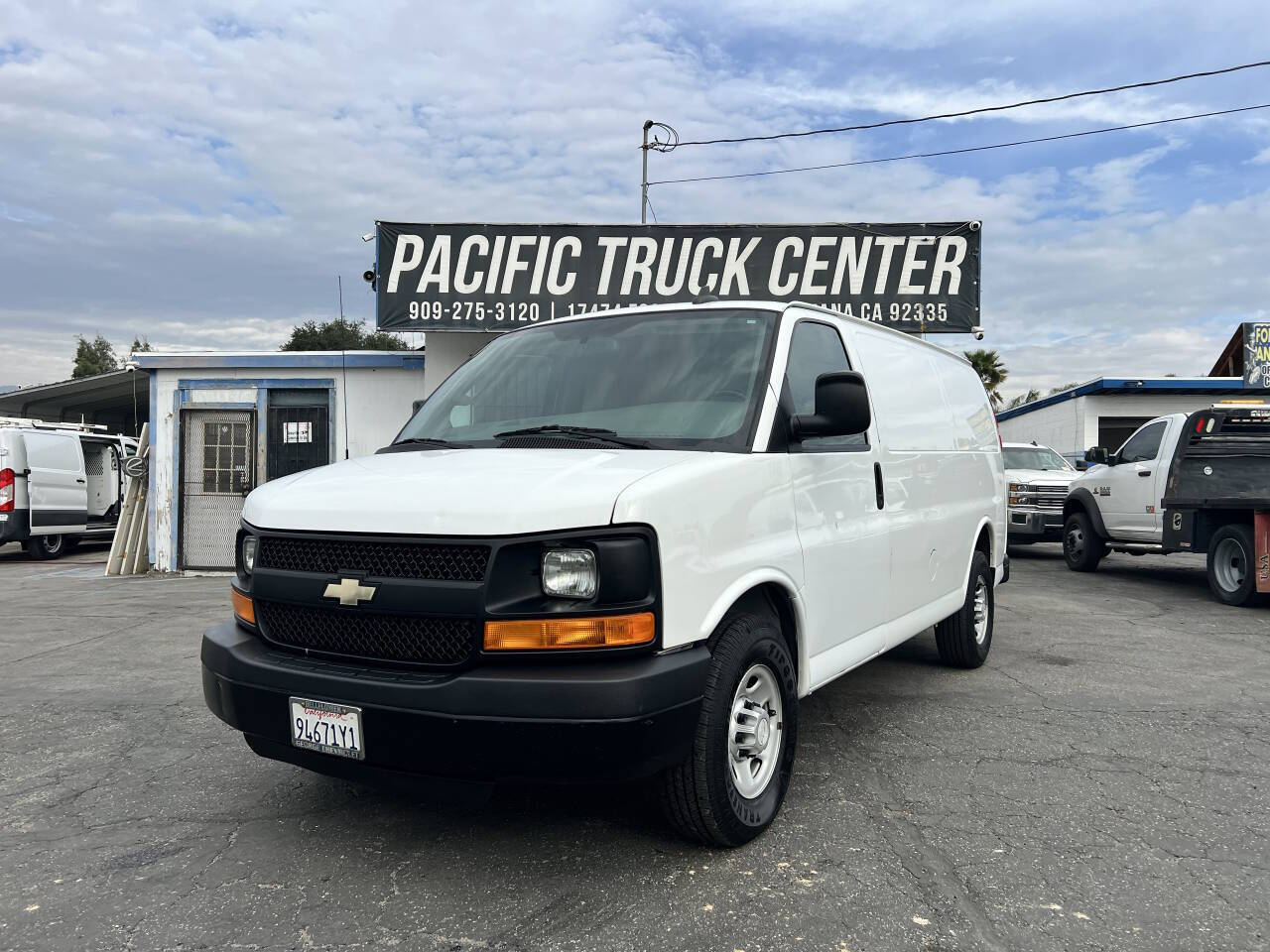2016 CHEVROLET Express in Fontana, CA