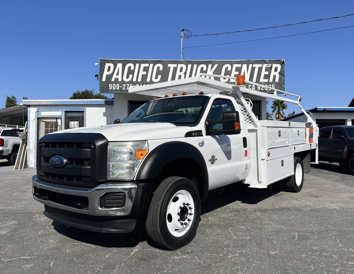 2014 FORD F550 XL in Fontana, CA