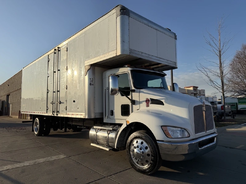 2022 KENWORTH T270