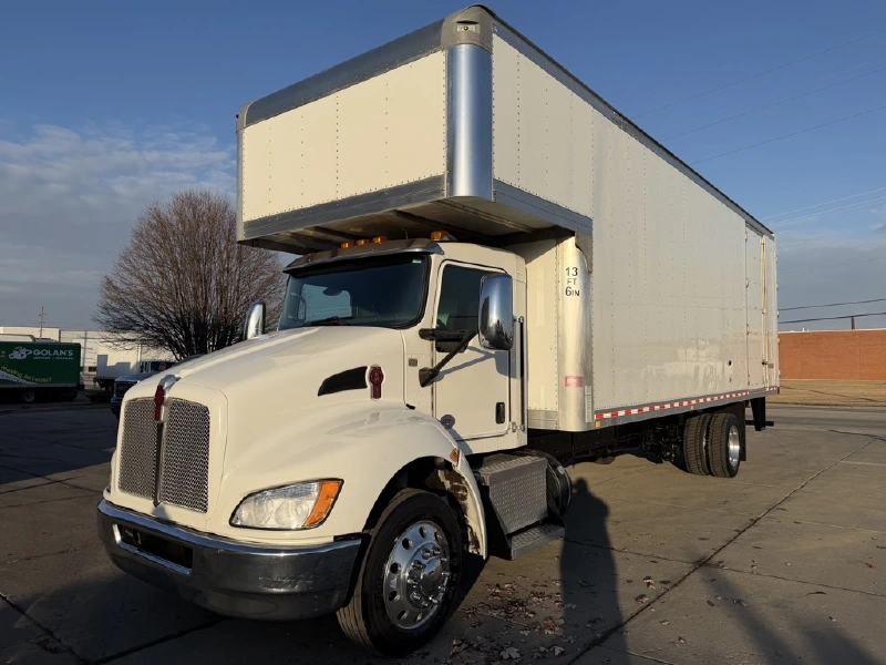 2022 KENWORTH T270