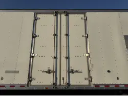 2022 KENWORTH T270