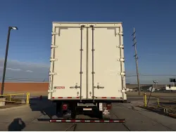 2022 KENWORTH T270
