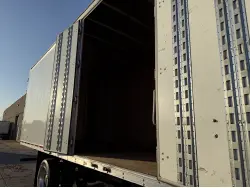 2022 KENWORTH T270
