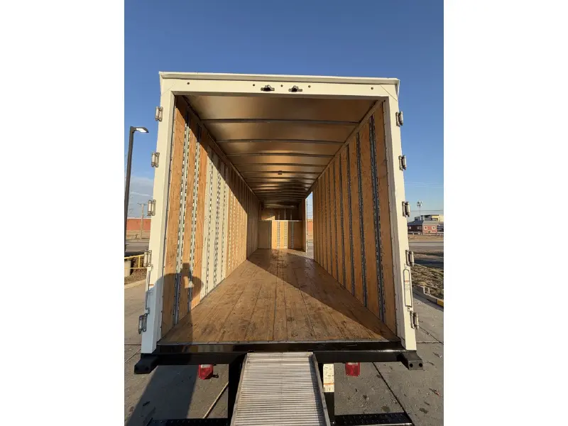 2022 KENWORTH T270
