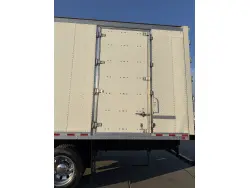 2022 KENWORTH T270