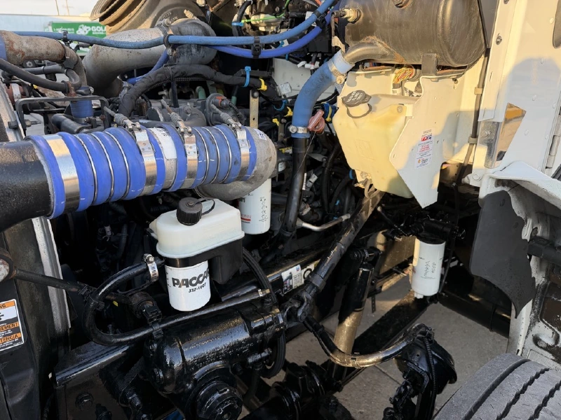 2022 KENWORTH T270
