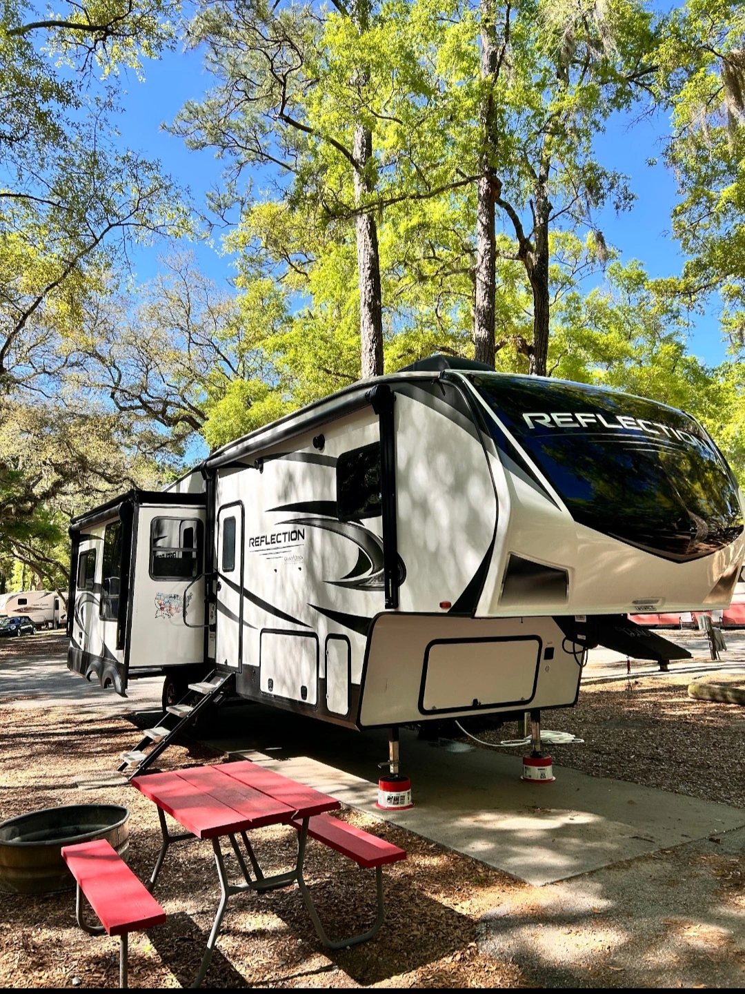 2023 Grand Design REFLECTION 303RLS RV