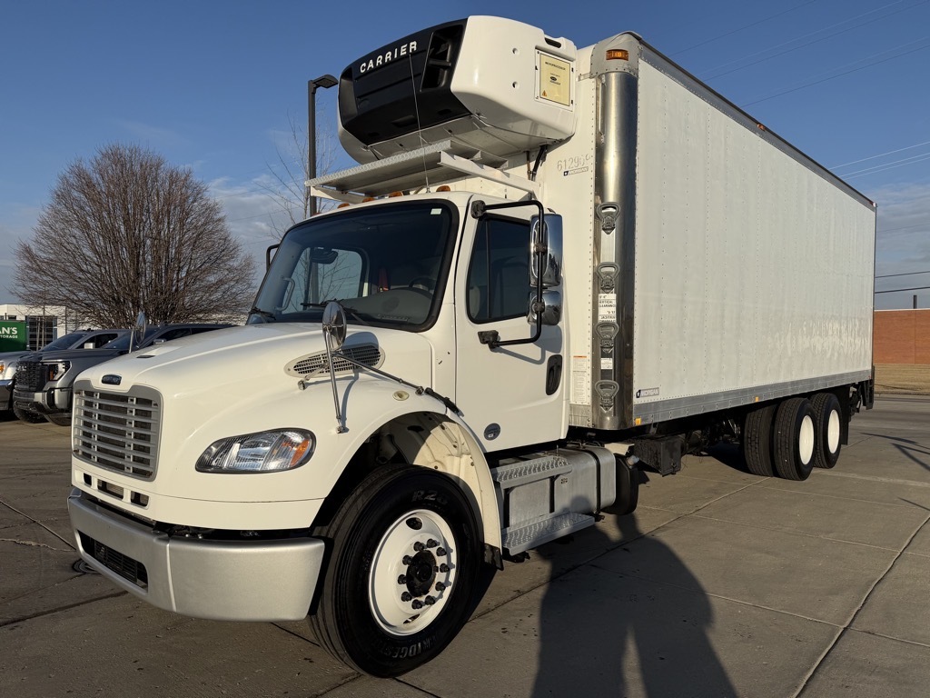 2015 FREIGHTLINER BUSINESS CLASS M2 106 in Bensenville, IL
