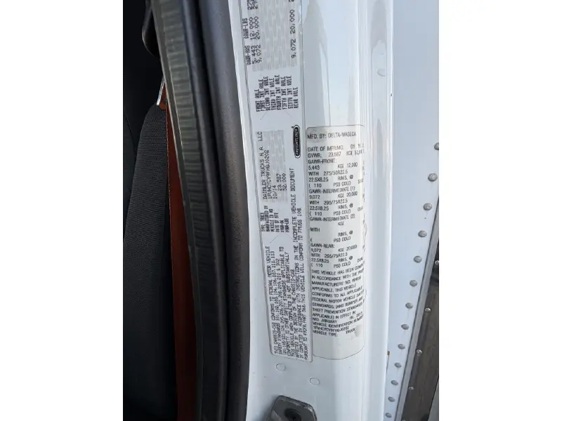 2015 FREIGHTLINER BUSINESS CLASS M2 106