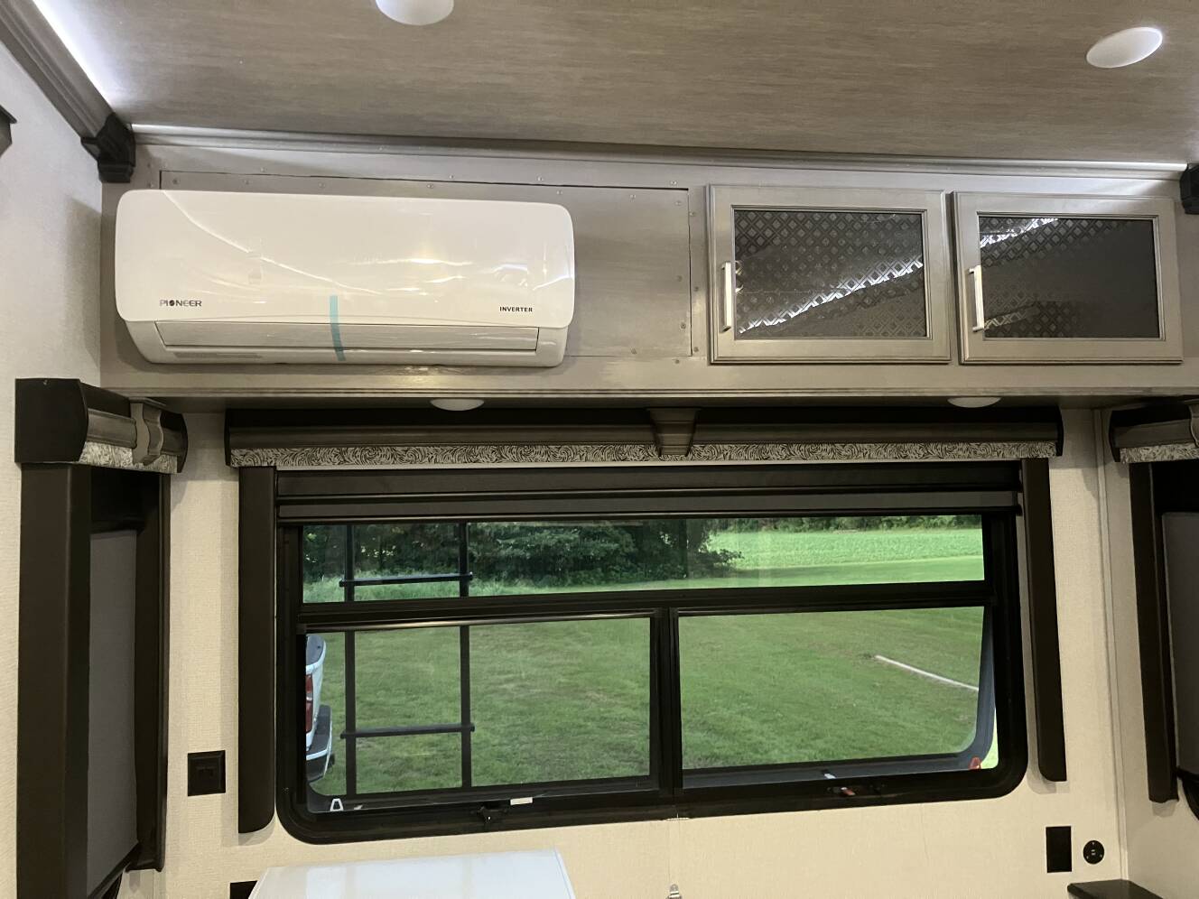 A photo of this 2021 Keystone MONTANA 3813MS