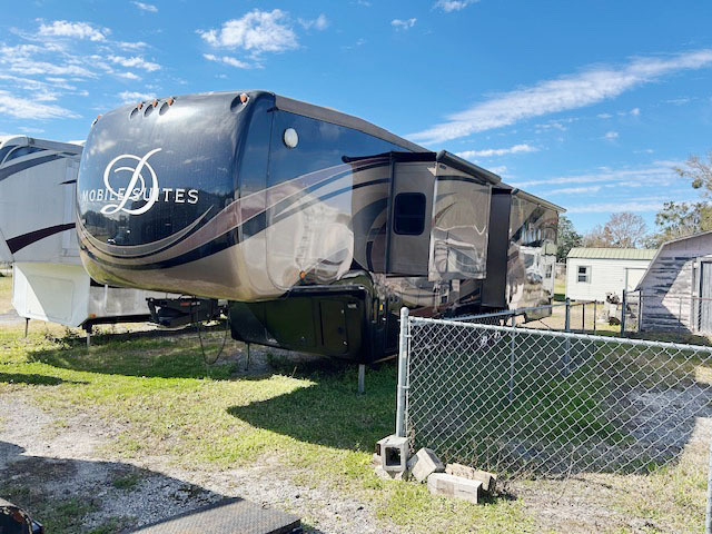 2015 DRV MOBILE SUITES 39DBRS3 in east palatka FL