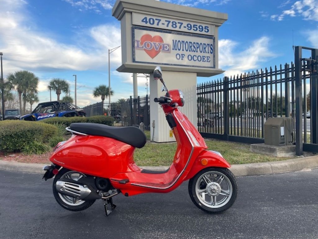 2024 Vespa PRIMAVERA 50 ARANCIO INPULSIVO 50 in Ocoee, FL