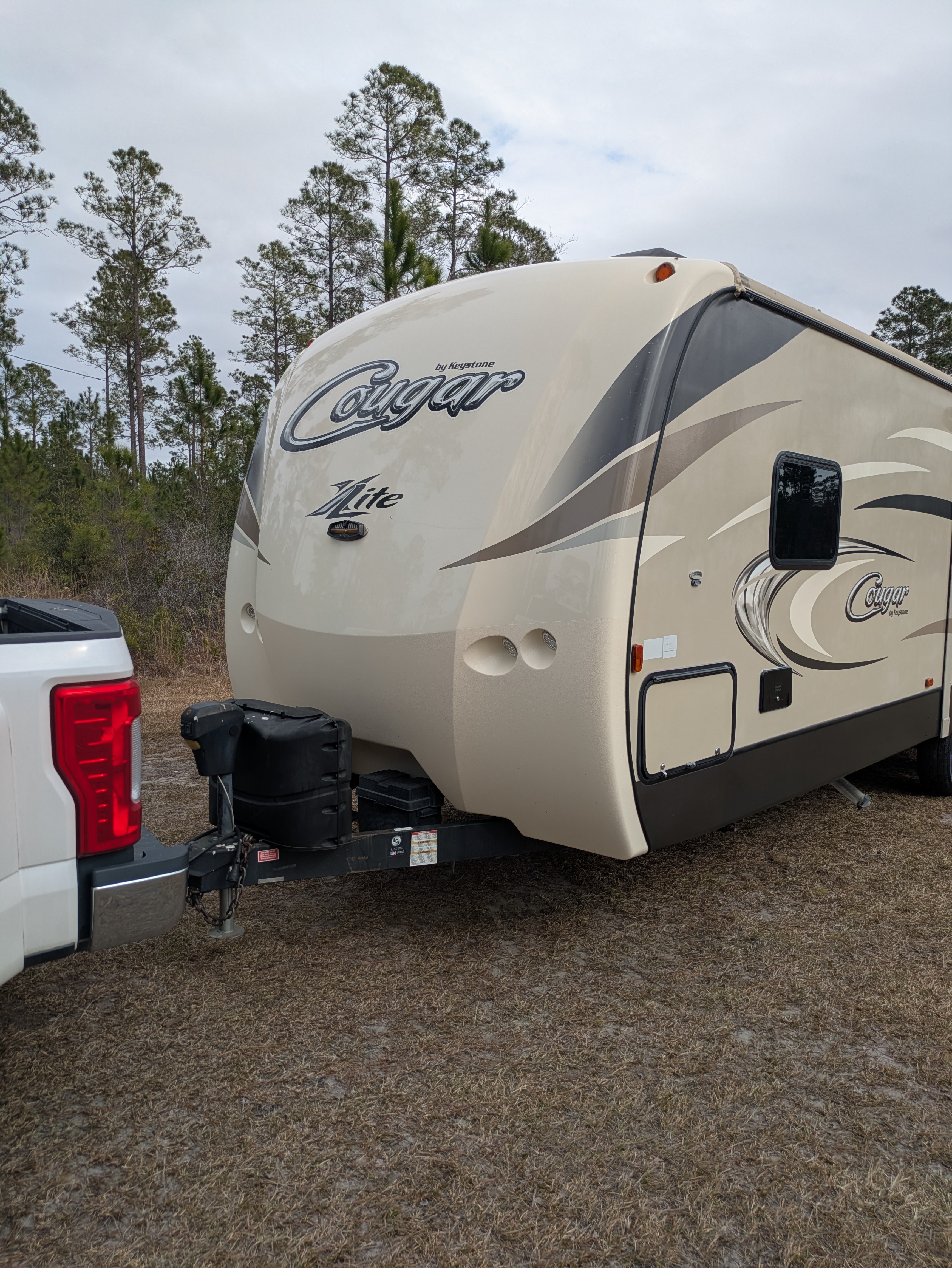 2017 Keystone COUGAR X-LITE 28RLS in folkston GA